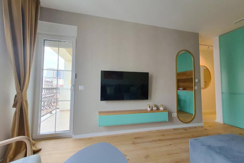 Luxury Green Apartment Pristina Exteriör bild