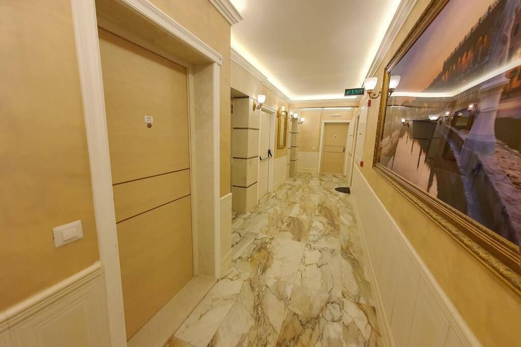 Luxury Green Apartment Pristina Exteriör bild